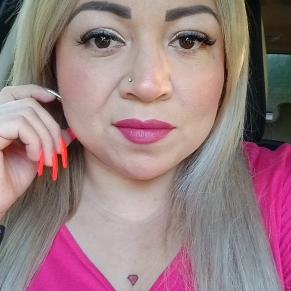 Meet your Posher, Juanita - Picture 1 of 2